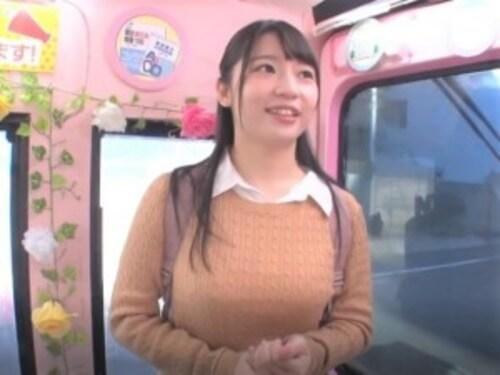 【MM便】可愛らしくておっぱいが大きい女のコがおまんこを集中的に舐められ大失禁からのメガチンコ入れちゃいました！