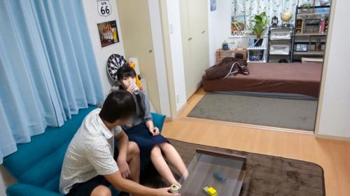 マッチングアプリで仲良くなった女子大生を家に連れ込み！何かにつけてボディタッチしまくりその気にさせて長身スレンダーな体を頂きます