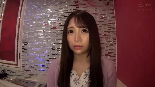 乳首を舐めると「あんっ」と甘い吐息を漏らして感じまくり