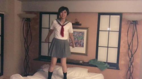長澤ま〇み似のスレンダー女子に大量発射