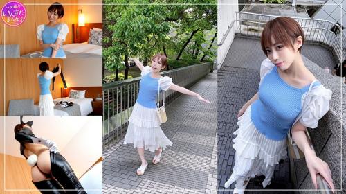 ペニスを前にするとメス顔で嬉しそうにしゃぶり