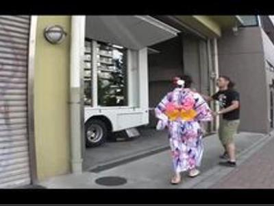 (マジックミラー&18禁)街でナンパした綺麗な浴衣美女と野球拳対決して脱がせてHしちゃった！発射どころ豊富なR18映像