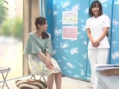 (若妻&エロ動画)奇麗な奥様に性感エステ！濡れ濡れにして感じちゃった奥様に寝取り生膣内射精！発情最高潮の即抜け映像