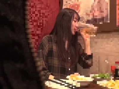 (婦人&ボイン)1人居酒屋をしていた婦人を連れ出して不倫エッチ！抜けすぎ注意なスケベ動画