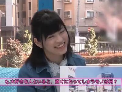 (素人ナンパ&デカチン)バスターミナルでナンパした上京したての女の子がデカチン見せられ興奮しまくり！興奮確実な超スケベな動画