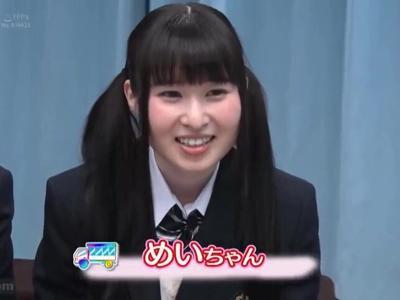 (美少女&素人)街で見かけた制服女子高生2人組を車内に連れ込んでおっぱいマッサージからのH！女性が見てもいいスケベ映像