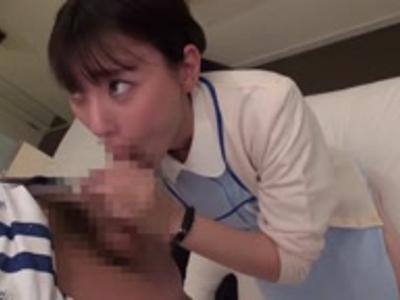 (看護師&ナース)勃起不全で悩むモテない君の相談に乗ってくれたかわいい看護師！抜けすぎ注意な18禁映像