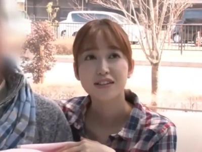 (マジックミラー&デカチン)「入れるのは…」子持ちの人妻がデカチン男性の悩み相談でそのまま不倫！魅力的な女の子の18禁動画