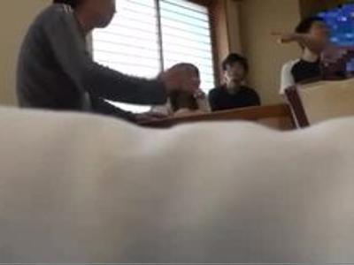 (ギャル&18禁)海でナンパしたイケてる水着美女たちを部屋に連れ込んで乱交！積極的な淫乱娘たち！ホットなエロ動画