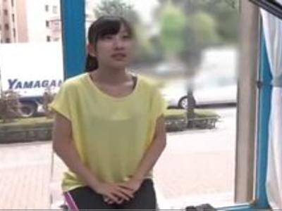(マッサージ&18禁)陸上部の最高に綺麗な女子大生の膣圧チェック！セクハラマッサージからの生挿入膣内射精！男性におすすめの18禁映像