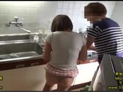 (盗撮&18禁)エロい体の熟女を部屋に連れ込んでH！生ピストンして大量膣内射精！素晴らしいAV