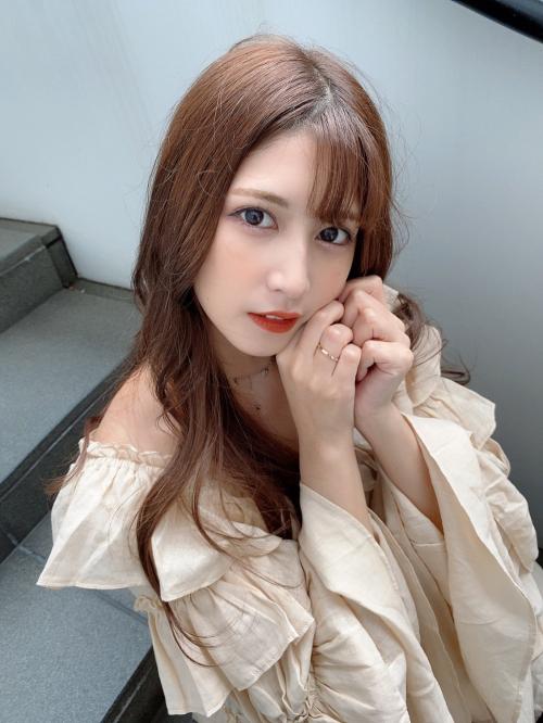 激イキ140回！痙攣5500回！イキ潮2200cc！芸能人 七ツ森りり エロス覚醒はじめての大・痙・攣スペシャル