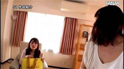 色気ムンムンな彼女のお姉さんがささやき淫語でこっそり誘惑してきて浮気セックスしちゃう最低な僕。 天川そら