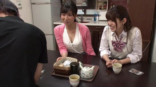 奇跡の3P！ボクたち兄妹に突然できた義理のお姉ちゃんは夜●いレズ女だった！母親が再婚してボクたち兄妹に少し年の離れたお姉ちゃんが出来た！新しい家は狭いから義理のお姉ちゃんとボクたち兄妹と一緒に川の字で寝ている！ある日、寝ていたら隣からいやらしい声が！