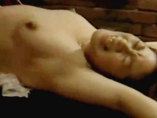 【ヘンリー塚本】奥様のオマ◯コたっぷり堪能させていただきました…巨乳人妻の嫁を寝取られて喜ぶ夫