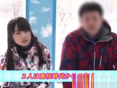 【外から見えてる??×知り合い】「ダメだよ」友人と2人きりの卑猥号の中で興奮してファック！何度も見たくなる性処理動画