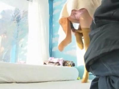 【外見える!?×素人ナンパ】【エロエロカー】雪山で彼氏持ちの女の子をなし崩しにNTRエッチ！無料で見れちゃうR18映像