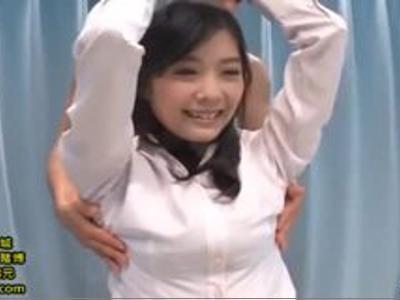 【尻フェチ×18禁】激カワな美女OLにエッチなマッサージしてHしちゃった！ピストンされて感じまくり！めちゃシコ確実な激エロ動画