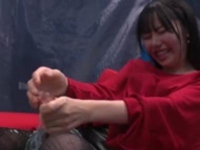 激カワな美女がスケベなバイブで感じまくって我慢できずにHまでしちゃった！超絶エロボディ