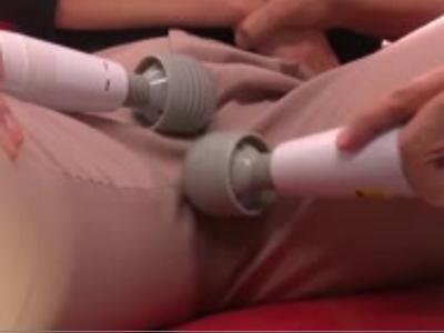 【カップル×エロ動画】激カワな美女が固定バイブで感じまくって我慢できずにHまでしちゃった！センズリ向きのエロ映像