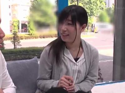 【人妻×エロ動画】巨乳な人妻をナンパして寝取りファック！旦那以外のチンポで感じまくる！右手が止まらないR18動画