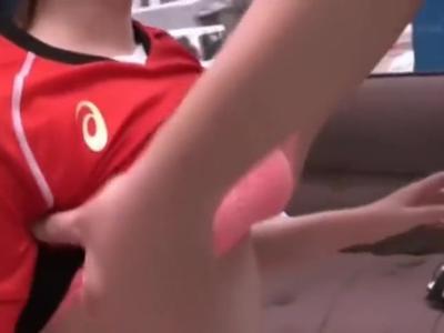 【外見える!?×人妻】スポーツ帰りの人妻にスケベエステからの寝取りSEX！勃起確実な激エロ動画