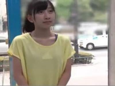 【マジックミラー×18禁】激カワなスポーツ女子の膣圧チェック！マ〇コをほぐしてそのままH！今晩のおかずはこの子で決定