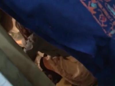 【美乳×エロ動画】服屋の店員をレイプ！着衣のまま生チンポ挿入されて膣内射精H！即抜け注意なR18動画