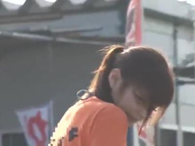 【水着×ギャル】ビーチでバイトしていた美人な女の子をレイプ！ローター仕込まれて恥ずかしそうにモジモジ！発射どころ豊富なR18動画