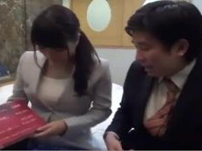 【OL×18禁】会社の先輩後輩をラブホで2人っきりにしてモニタリング！お金のためにHまでしちゃった！ブクマ必須のエロ動画