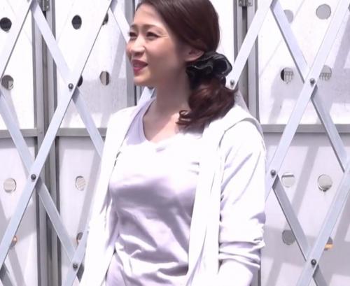 【友田真希】爆乳豊満エロボディの人妻が清掃作業員と不倫三昧　禁断の関係は中出しセックスまで