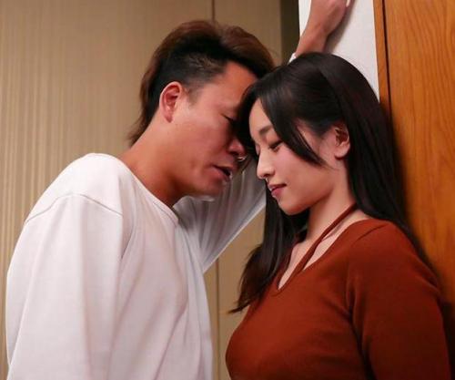 【相馬茜】豊満エロボディの人妻が元カレを自宅に招活き入れて不倫セックスに耽る！