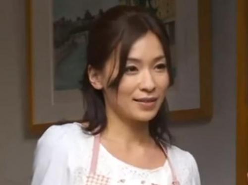 【人妻寝取られ】夫のリストラを辞めてもらうために会社上司に身体を差し出した人妻　凌辱に耐えて性奴隷化していく奥様