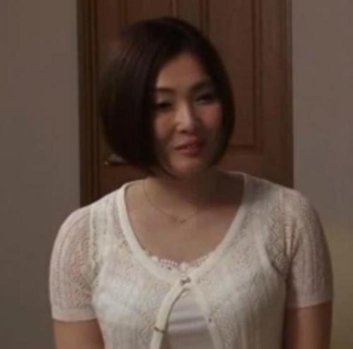 【本庄優花】人妻の自慰を目撃した夫の上司　それをネタに奥様の身体を貪り喰い手を縛り身動きできないところに肉棒を突き刺す！
