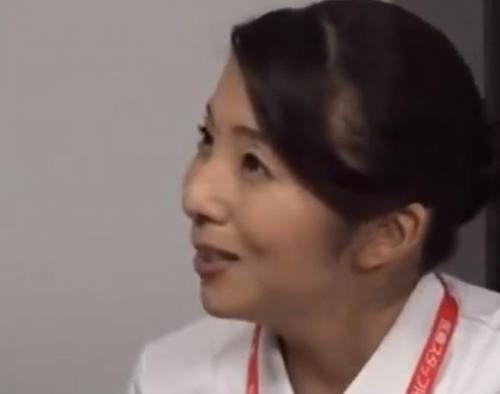 【熟女】おばさん看護師にザーメンを検査してもらう事に　勃起した肉棒を見たら欲情してそのままセックスしちゃいましたｗ