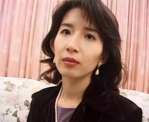 【人妻熟女】豊満エロボディの奥様を口説いてホテルで生ハメ中出しセックス
