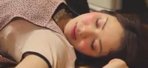 【ながえスタイル】泥酔した上司の妻を同僚二人でレイプ！巨乳人妻を弄び上司へのうっぷんを中出しセックスで晴らす！
