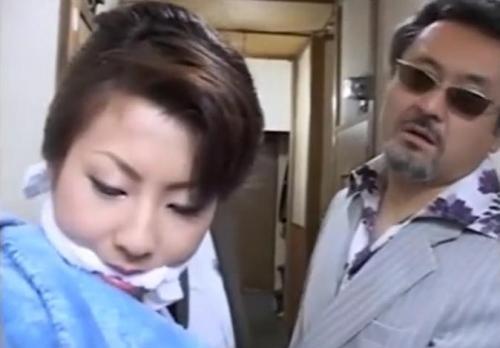 【ながえスタイル】豊満エロボディの極道妻が拉致される！監禁されて乱交の中出しレイプされる！