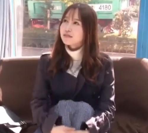 【マジックミラー号】上品で美乳人妻をナンパしてマッサージ　欲情させてハメ撮りセックスを敢行！