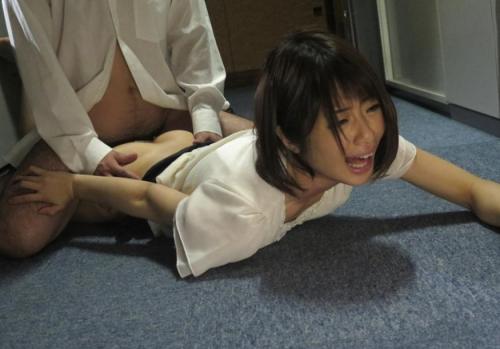 【人妻熟女】豊満エロボディの奥様OPLは夫の代わりに働きに出て同僚にレイプされる！