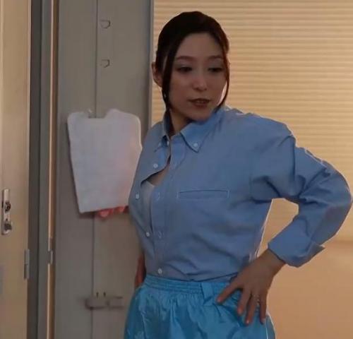 【白木優子】熟女清掃員と新入社員の不倫　美人な叔母さんを押し倒してイケメン社員は妖艶な身体に肉棒を突き刺す！