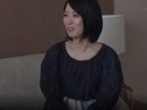 「夫よりも男優とのセックスの方が気持ちいい」と言う人妻　さらに快感が欲しくて主人とは未経験の中出しセックスに挑戦！