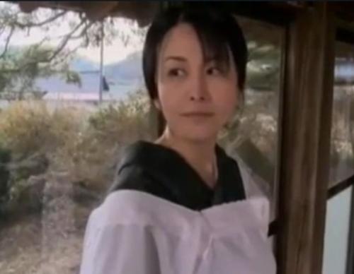 【ヘンリー塚本】田舎暮らしでやる事はセックスだけ　体液が匂うほどの交わり方で人妻も娘も性交に耽る日々