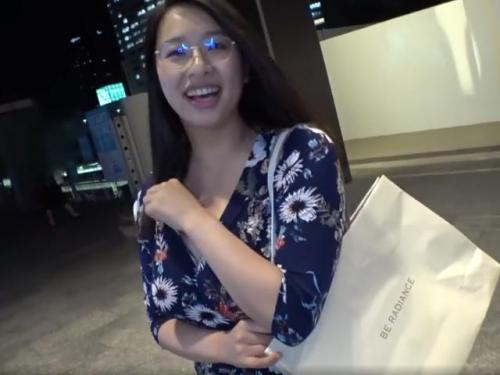 爆乳熟女と待ち合わせてホテルでハメ撮り撮影！肉棒のピストンするたびに揺れるオッパイがエロ過ぎる！