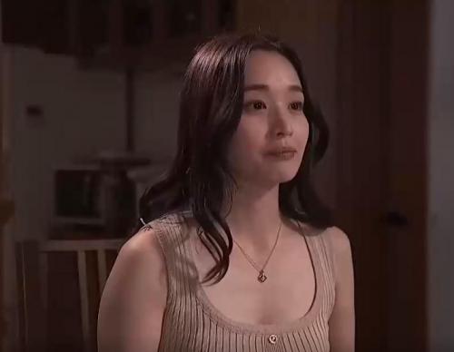 【人妻熟女】豊満エロボディの奥様に欲情した甥っ子　夜這いをかけて生ハメ中出しセックス