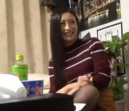 【奥様ナンパ】30代の黒髪長髪の美人妻を連れ込んで言い寄ったら膣内射精セックスできた一部始終を盗撮