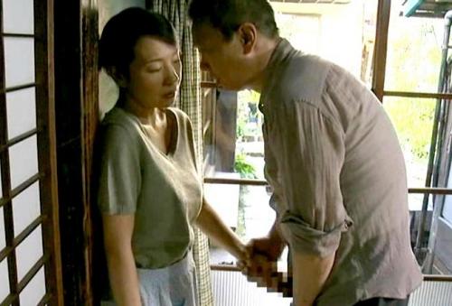 【ヘンリー塚本】豊満エロボディの人に欲情した義理の兄　肉棒を見せつけて生ハメセックス