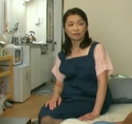 【人妻熟女】六十路の奥様に家事代行を依頼しておっぱいが柔らかいのでセックスまでお願いして成功した一部始終を盗撮