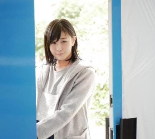 【マジックミラー号】豊満エロボディの人妻を夫の前で口説いて生ハメ中出しセックスをハメ撮り