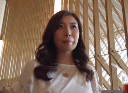 【人妻熟女】豊満エロボディの奥様を口説いてホテルで生ハメSEXをハメ撮り